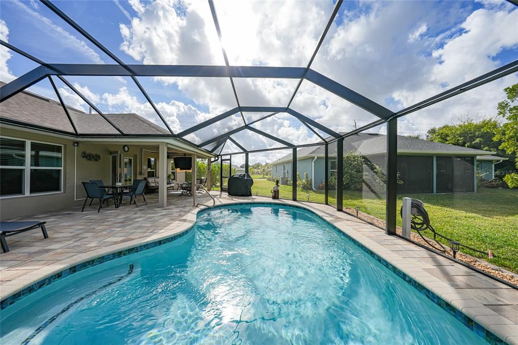 For Sale: $485,000 (4 beds, 2 baths, 1754 Square Feet)