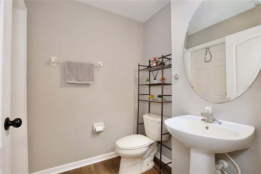 For Sale: $535,000 (5 beds, 3 baths, 2539 Square Feet)