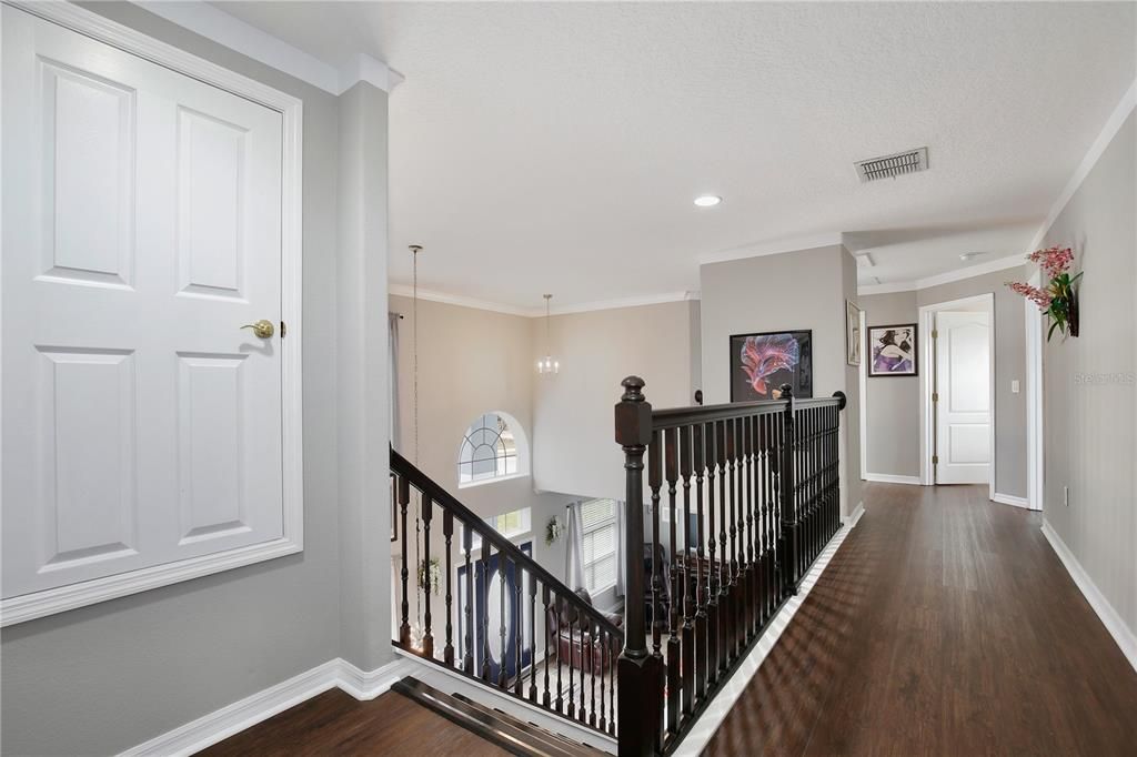 For Sale: $535,000 (5 beds, 3 baths, 2539 Square Feet)