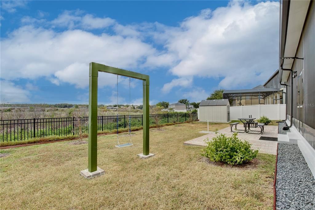 For Sale: $535,000 (5 beds, 3 baths, 2539 Square Feet)