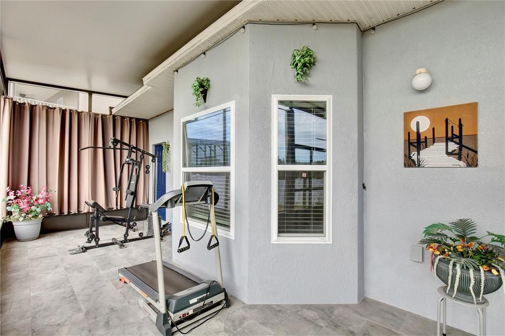 For Sale: $535,000 (5 beds, 3 baths, 2539 Square Feet)