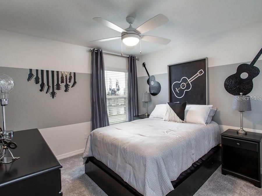 En Renta: $2,400 (3 camas, 2 baños, 1818 Pies cuadrados)