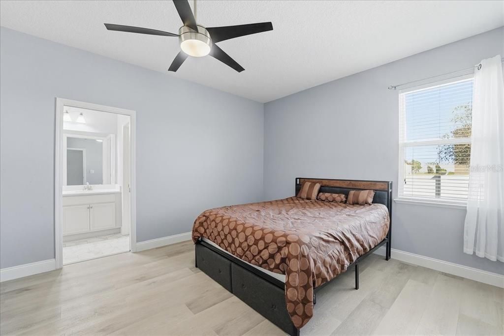 For Sale: $689,900 (4 beds, 3 baths, 3070 Square Feet)