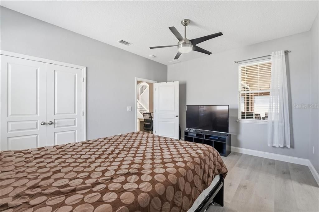 For Sale: $689,900 (4 beds, 3 baths, 3070 Square Feet)