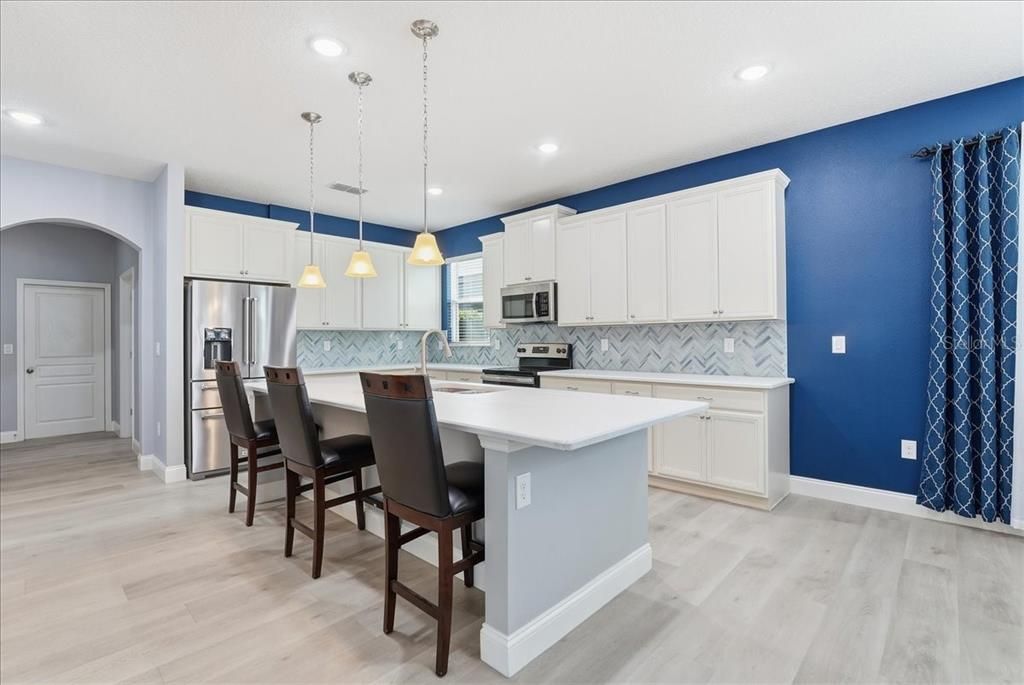 For Sale: $689,900 (4 beds, 3 baths, 3070 Square Feet)