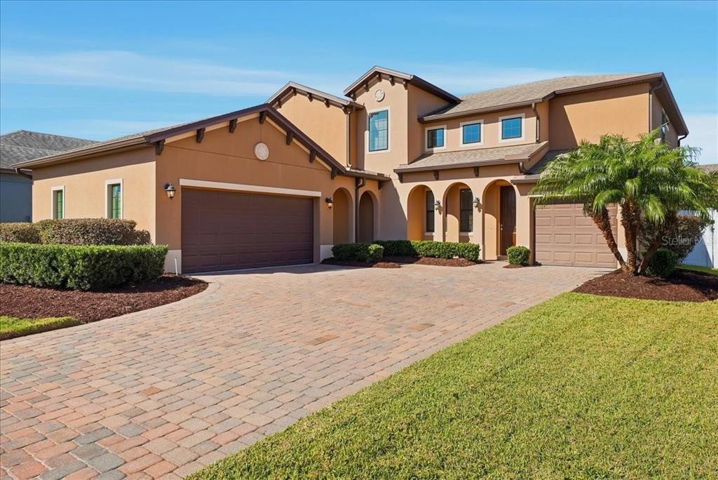 For Sale: $689,900 (4 beds, 3 baths, 3070 Square Feet)