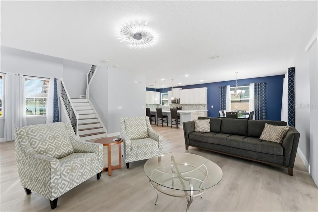 For Sale: $689,900 (4 beds, 3 baths, 3070 Square Feet)