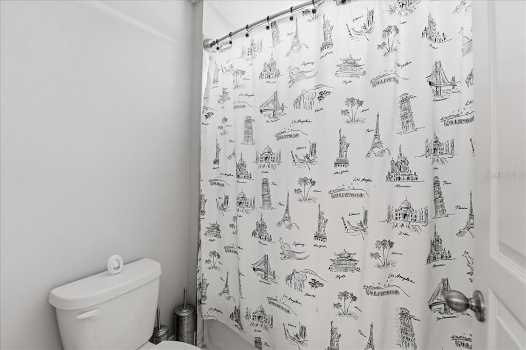 For Sale: $689,900 (4 beds, 3 baths, 3070 Square Feet)