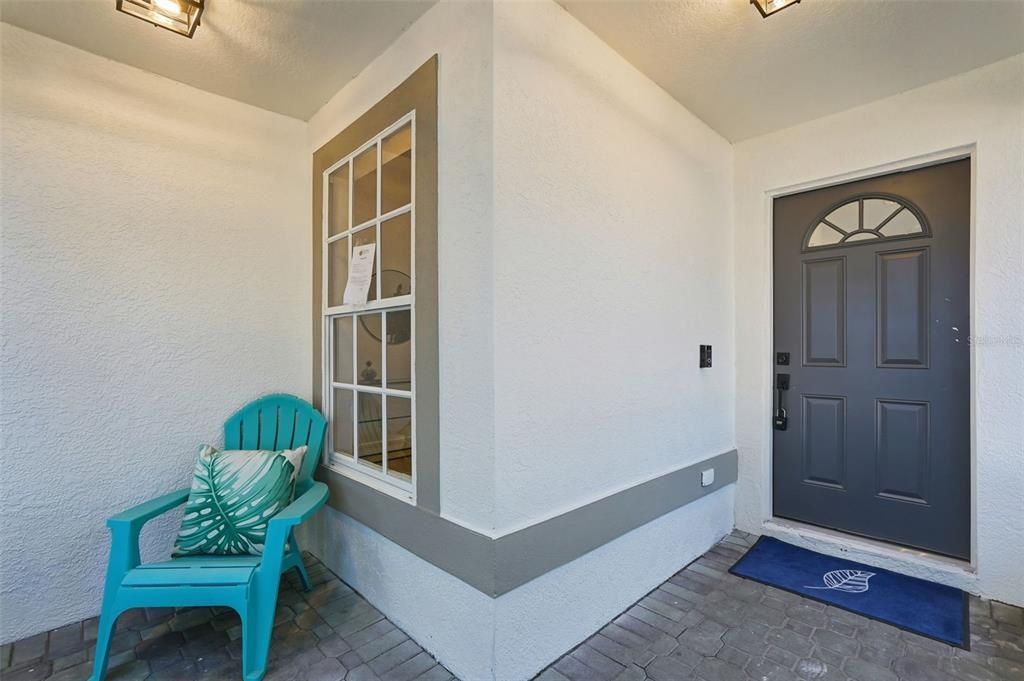 For Sale: $330,000 (3 beds, 2 baths, 1170 Square Feet)