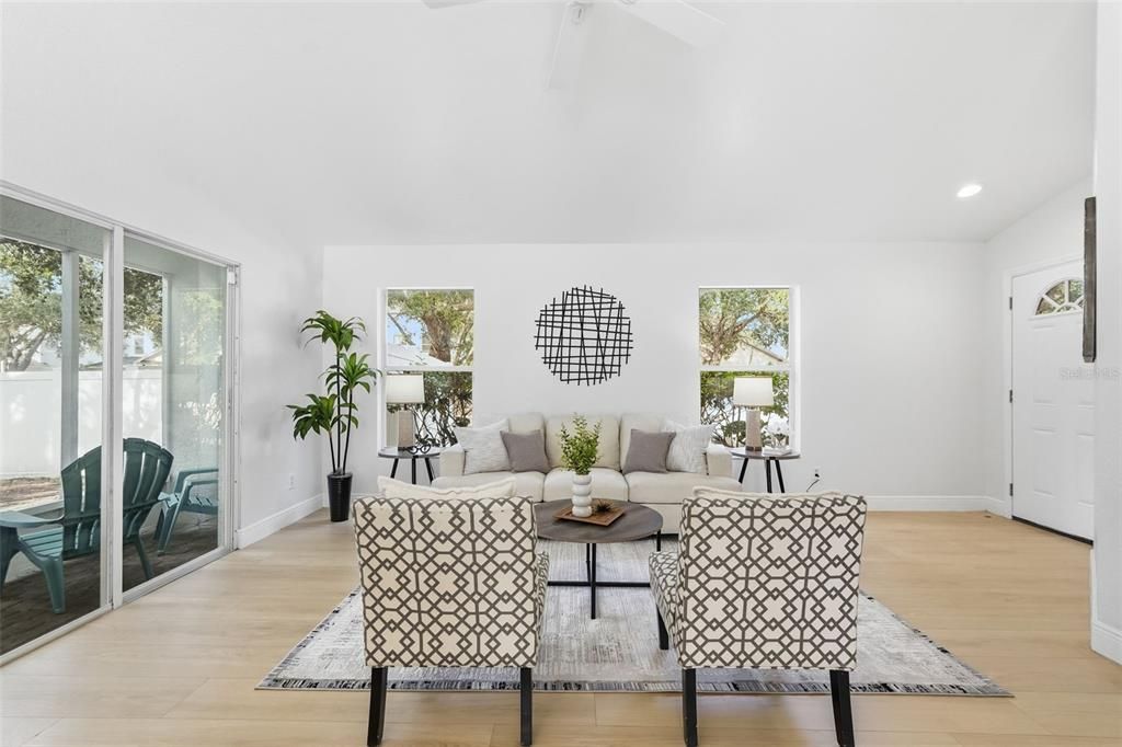 For Sale: $330,000 (3 beds, 2 baths, 1170 Square Feet)