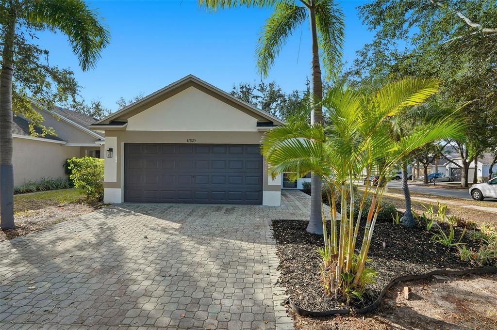 For Sale: $330,000 (3 beds, 2 baths, 1170 Square Feet)