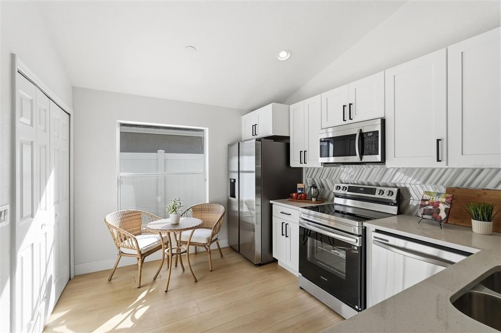 For Sale: $330,000 (3 beds, 2 baths, 1170 Square Feet)