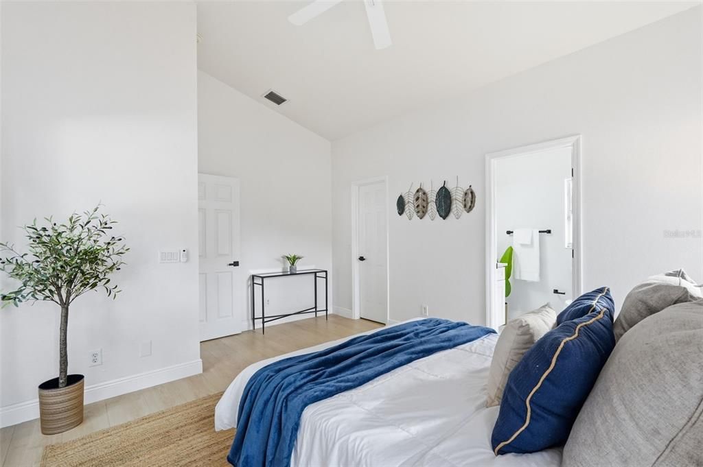 For Sale: $330,000 (3 beds, 2 baths, 1170 Square Feet)