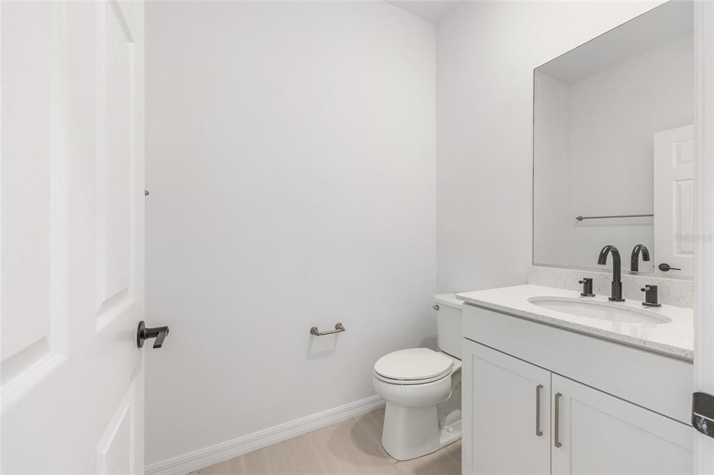 待售: $395,000 (4 贝兹, 2 浴室, 2409 平方英尺)