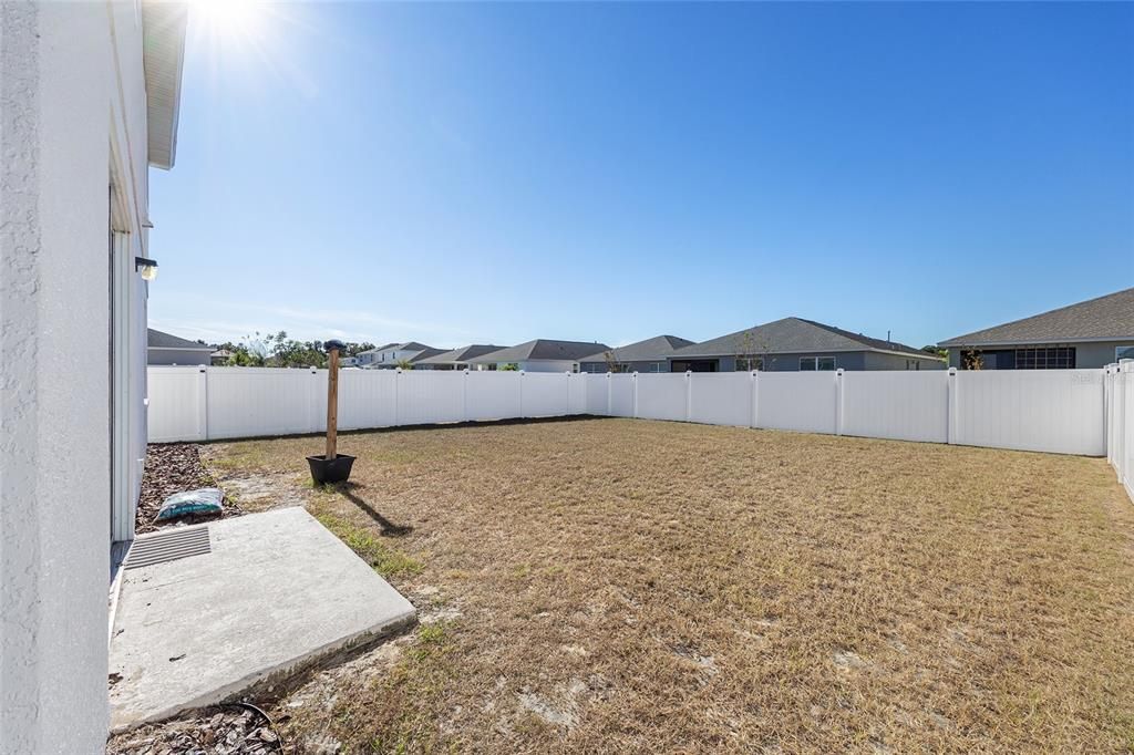 待售: $395,000 (4 贝兹, 2 浴室, 2409 平方英尺)