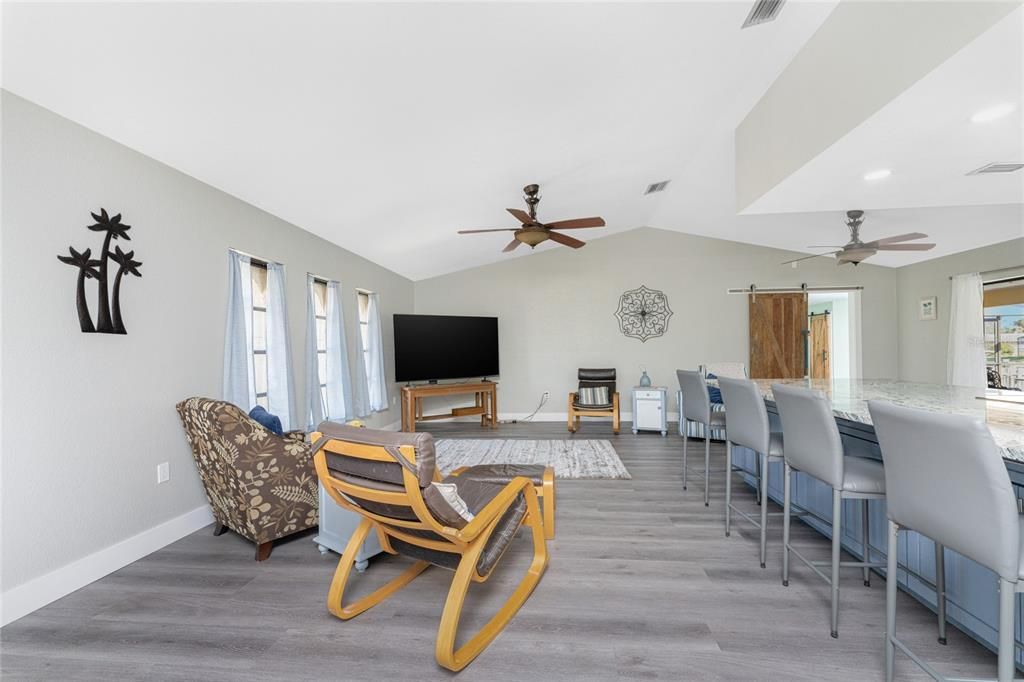 На продажу: $549,000 (3 спален, 2 ванн, 2293 Квадратных фут)