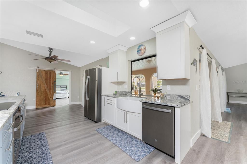 На продажу: $549,000 (3 спален, 2 ванн, 2293 Квадратных фут)