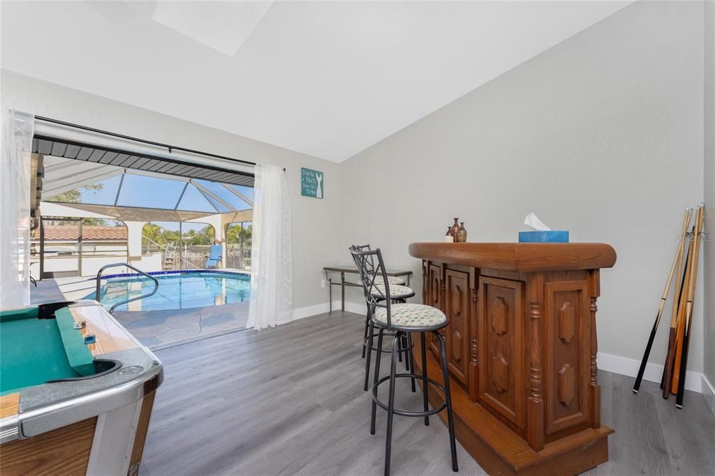 На продажу: $549,000 (3 спален, 2 ванн, 2293 Квадратных фут)