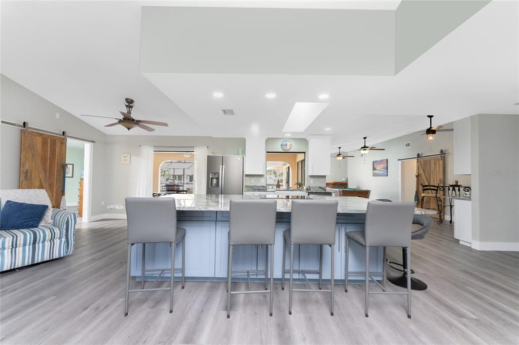 На продажу: $549,000 (3 спален, 2 ванн, 2293 Квадратных фут)