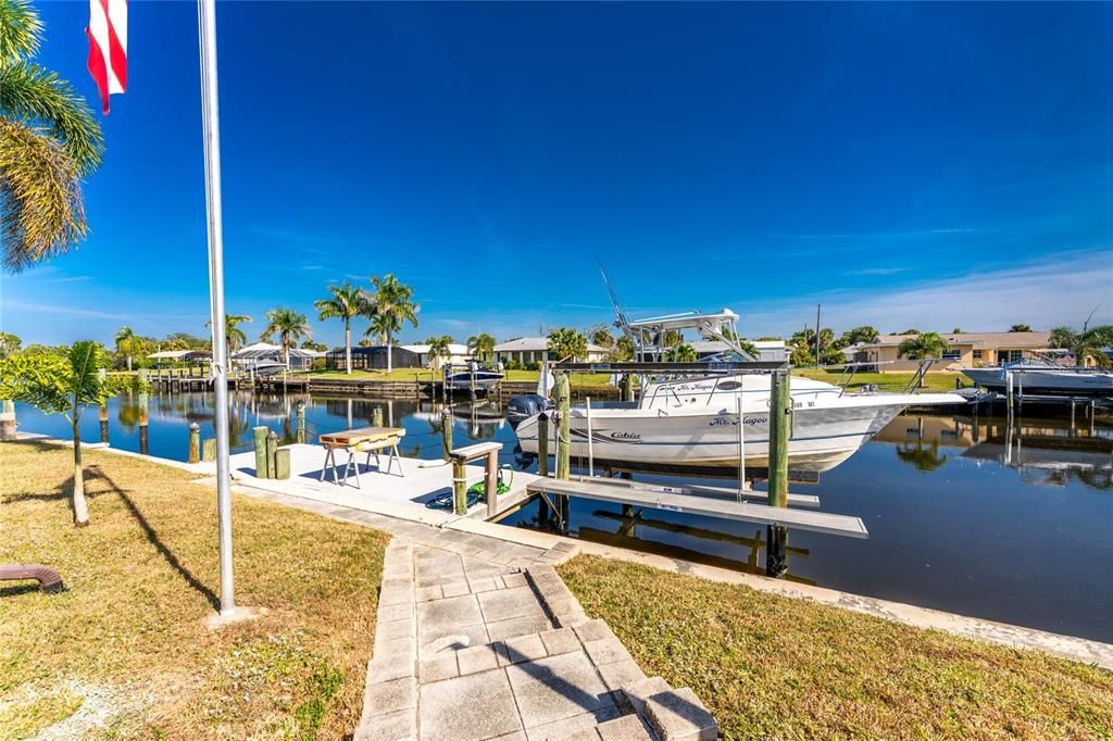 На продажу: $549,000 (3 спален, 2 ванн, 2293 Квадратных фут)