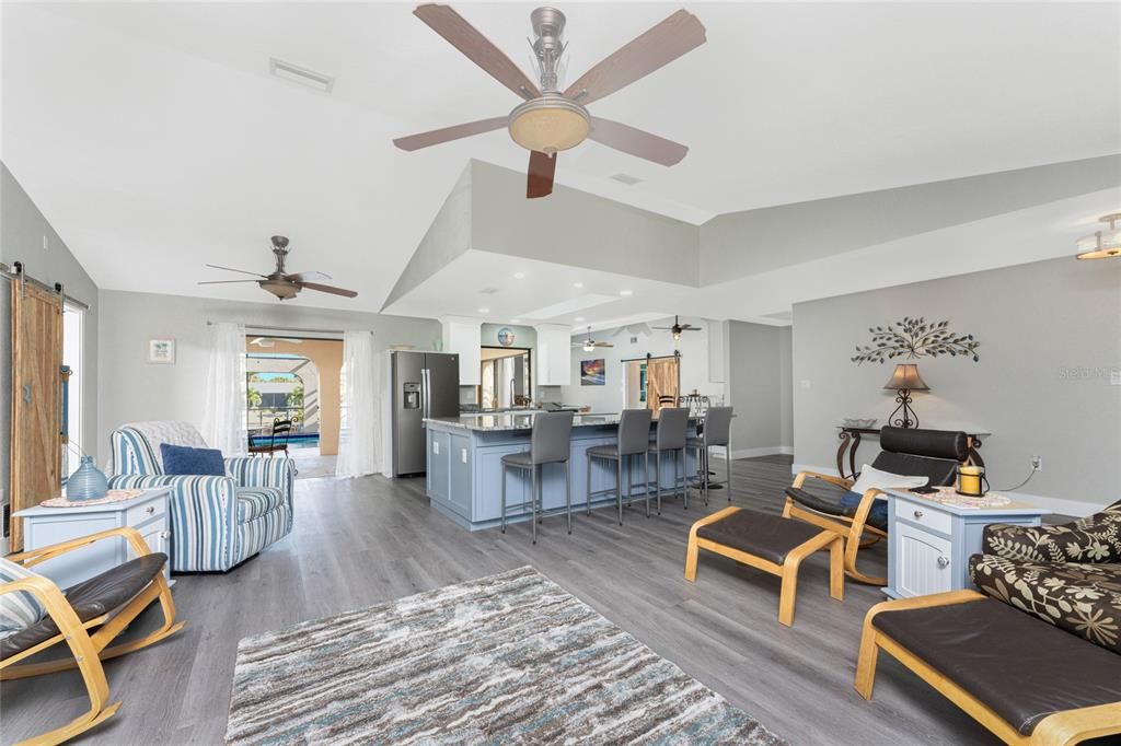 На продажу: $549,000 (3 спален, 2 ванн, 2293 Квадратных фут)