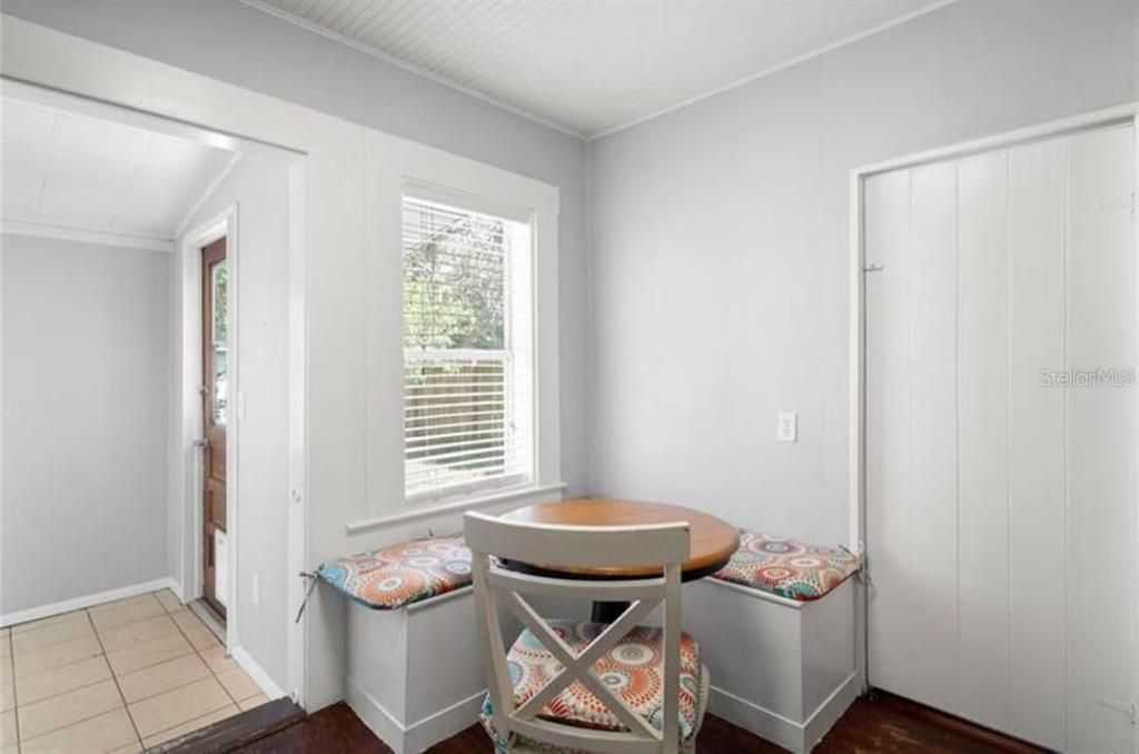 出租: $2,150 (4 贝兹, 2 浴室, 1676 平方英尺)