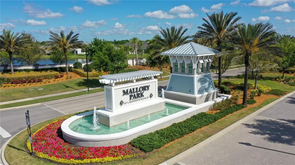 For Sale: $750,000 (5 beds, 3 baths, 3088 Square Feet)