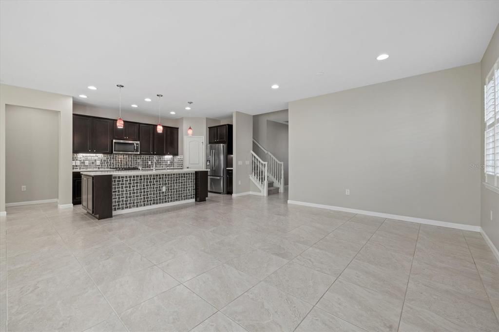 For Sale: $750,000 (5 beds, 3 baths, 3088 Square Feet)