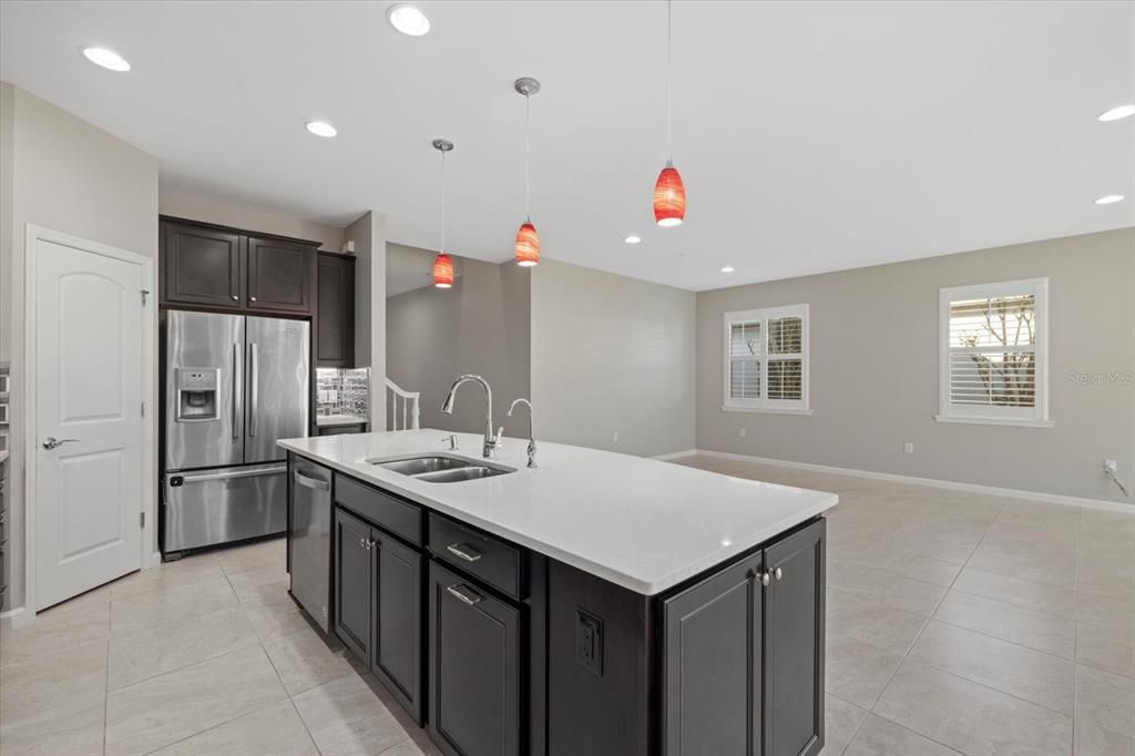 For Sale: $750,000 (5 beds, 3 baths, 3088 Square Feet)