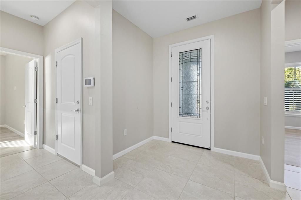 For Sale: $750,000 (5 beds, 3 baths, 3088 Square Feet)