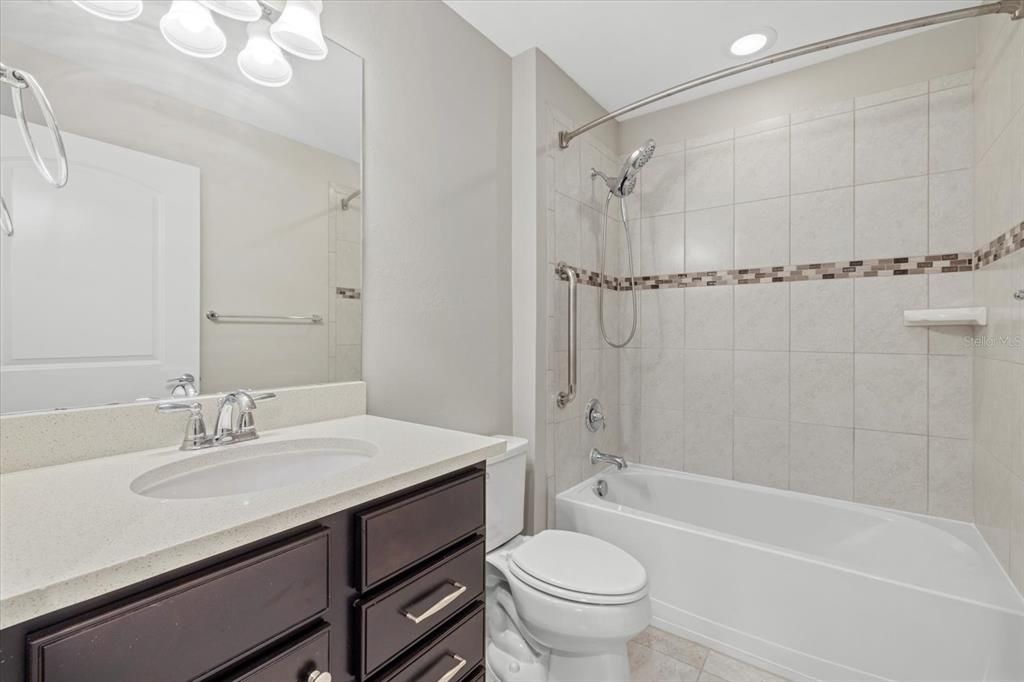 For Sale: $750,000 (5 beds, 3 baths, 3088 Square Feet)