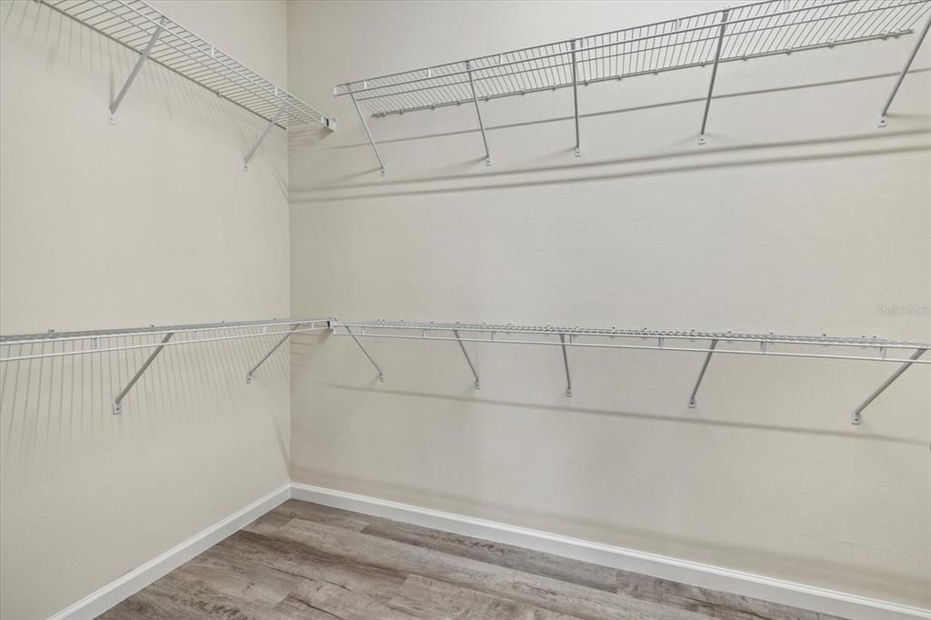 For Sale: $750,000 (5 beds, 3 baths, 3088 Square Feet)