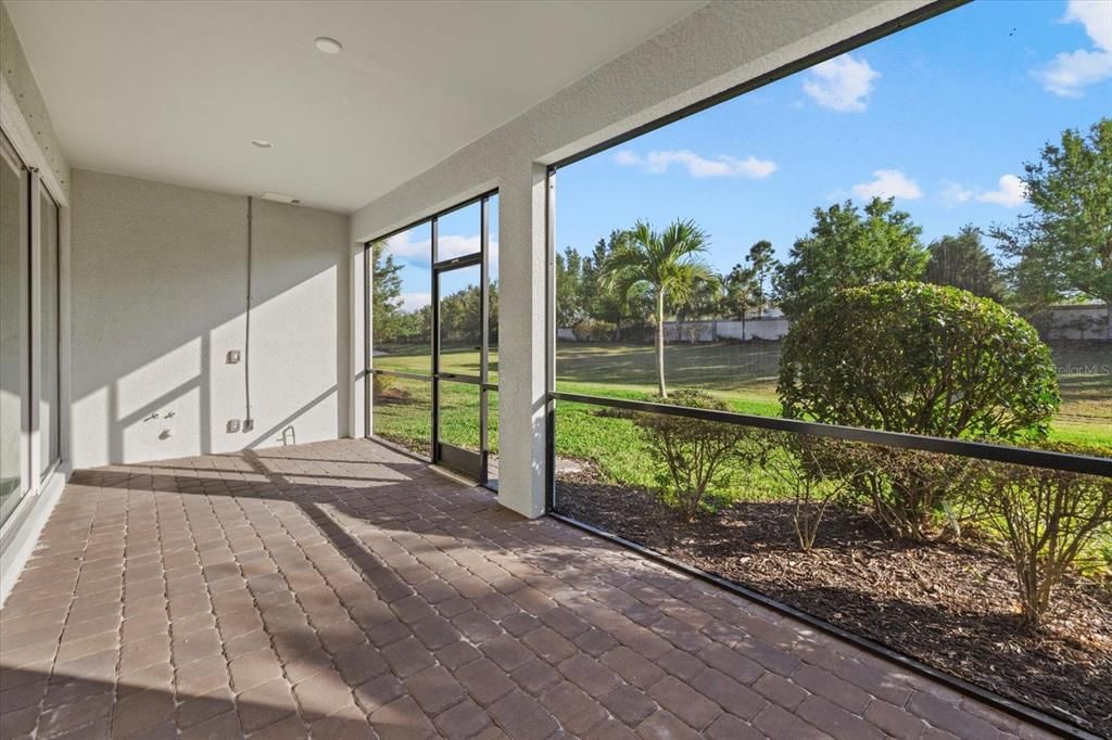 For Sale: $750,000 (5 beds, 3 baths, 3088 Square Feet)