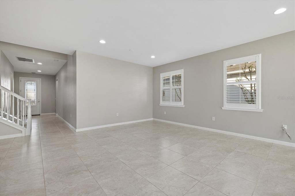 For Sale: $750,000 (5 beds, 3 baths, 3088 Square Feet)