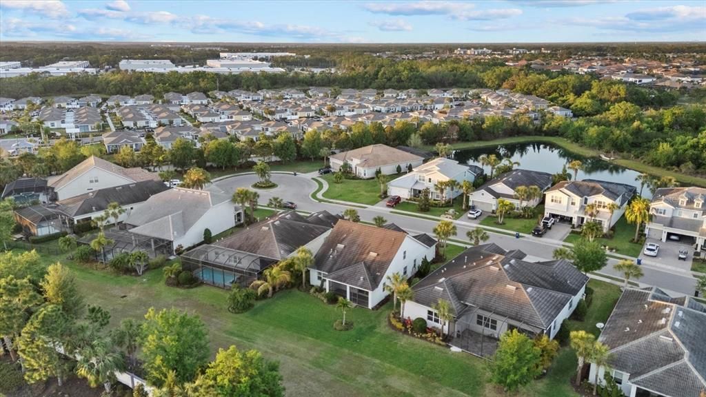 For Sale: $750,000 (5 beds, 3 baths, 3088 Square Feet)