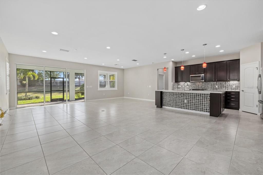 For Sale: $750,000 (5 beds, 3 baths, 3088 Square Feet)