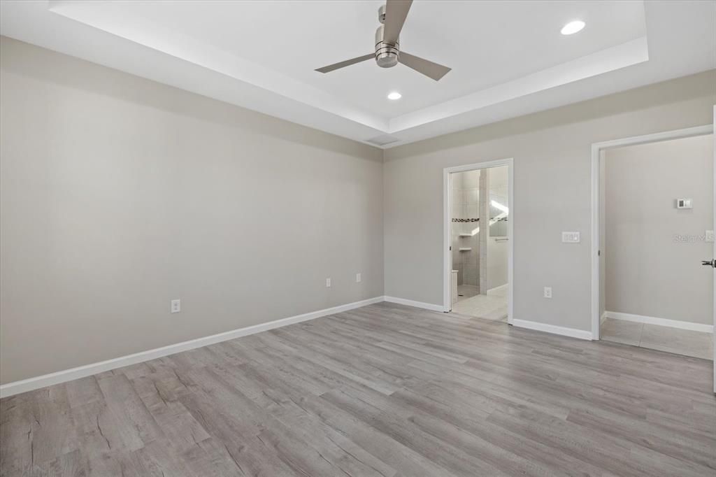 For Sale: $750,000 (5 beds, 3 baths, 3088 Square Feet)