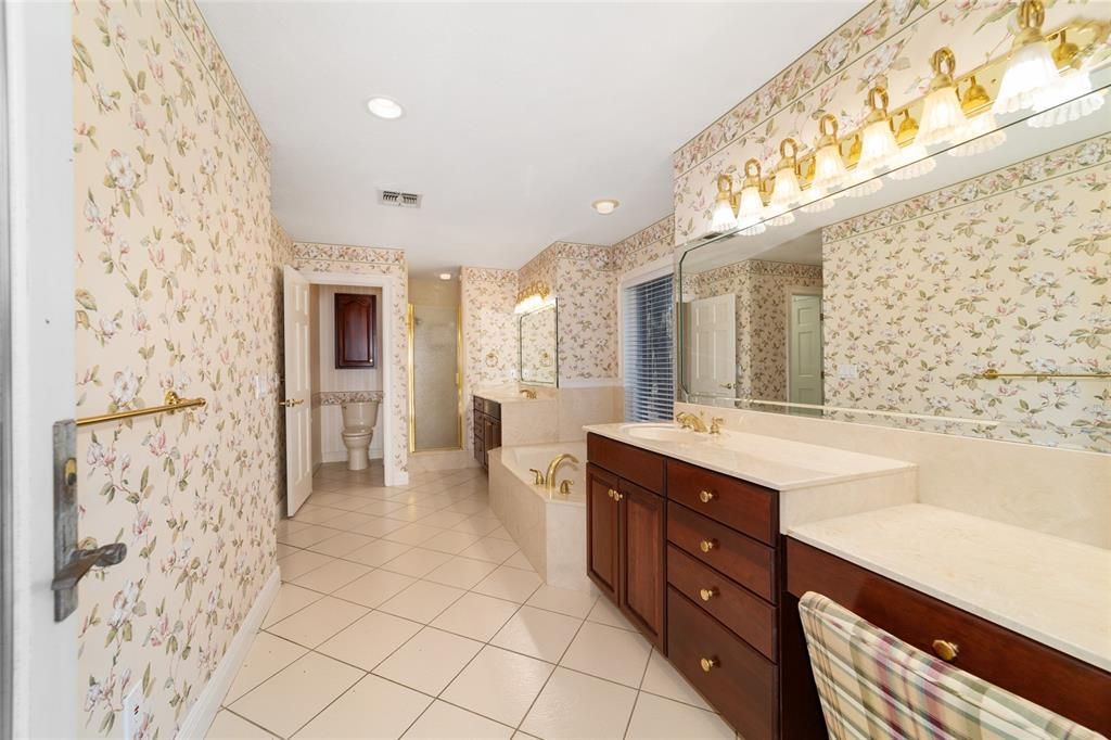 待售: $1,600,000 (4 贝兹, 3 浴室, 4191 平方英尺)