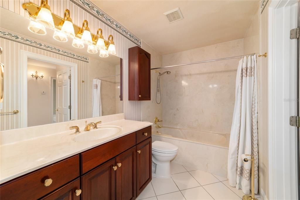 待售: $1,600,000 (4 贝兹, 3 浴室, 4191 平方英尺)