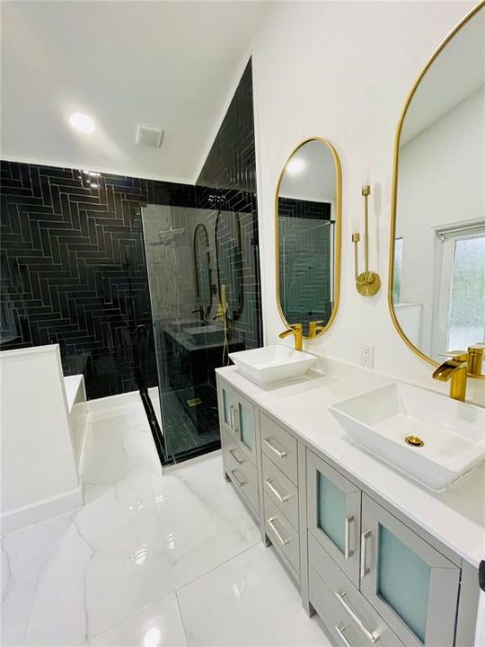 En Renta: $2,800 (4 camas, 3 baños, 1844 Pies cuadrados)