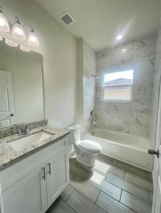 出租: $2,000 (4 贝兹, 2 浴室, 1765 平方英尺)