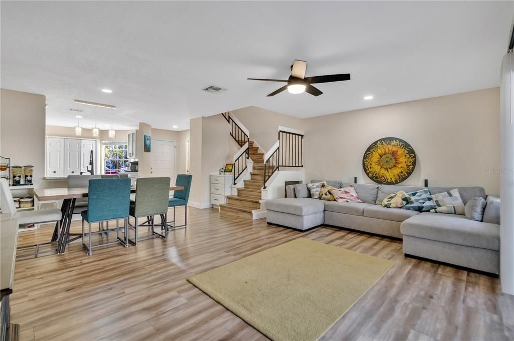 En Venta: $299,500 (3 camas, 2 baños, 1395 Pies cuadrados)