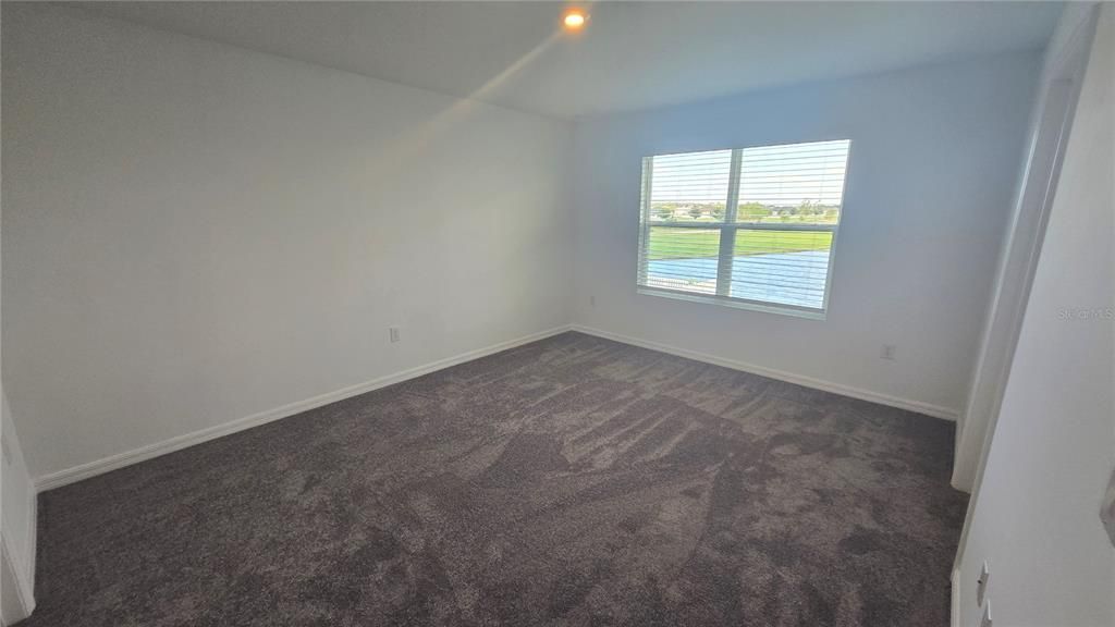 For Rent: $2,298 (5 beds, 3 baths, 2271 Square Feet)