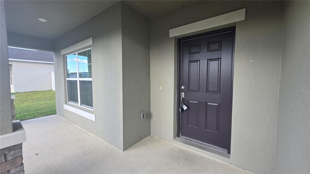 For Rent: $2,298 (5 beds, 3 baths, 2271 Square Feet)