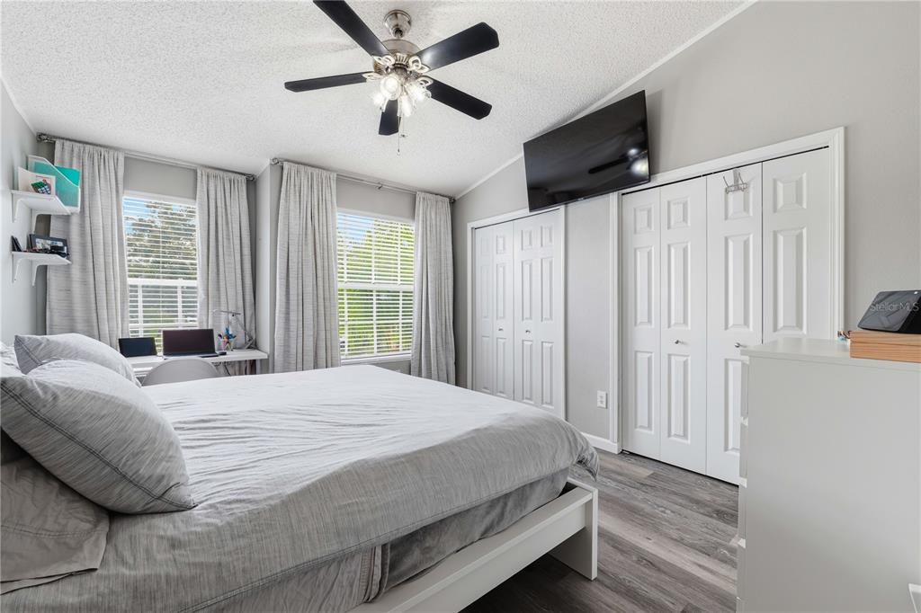 For Sale: $249,000 (2 beds, 2 baths, 1496 Square Feet)