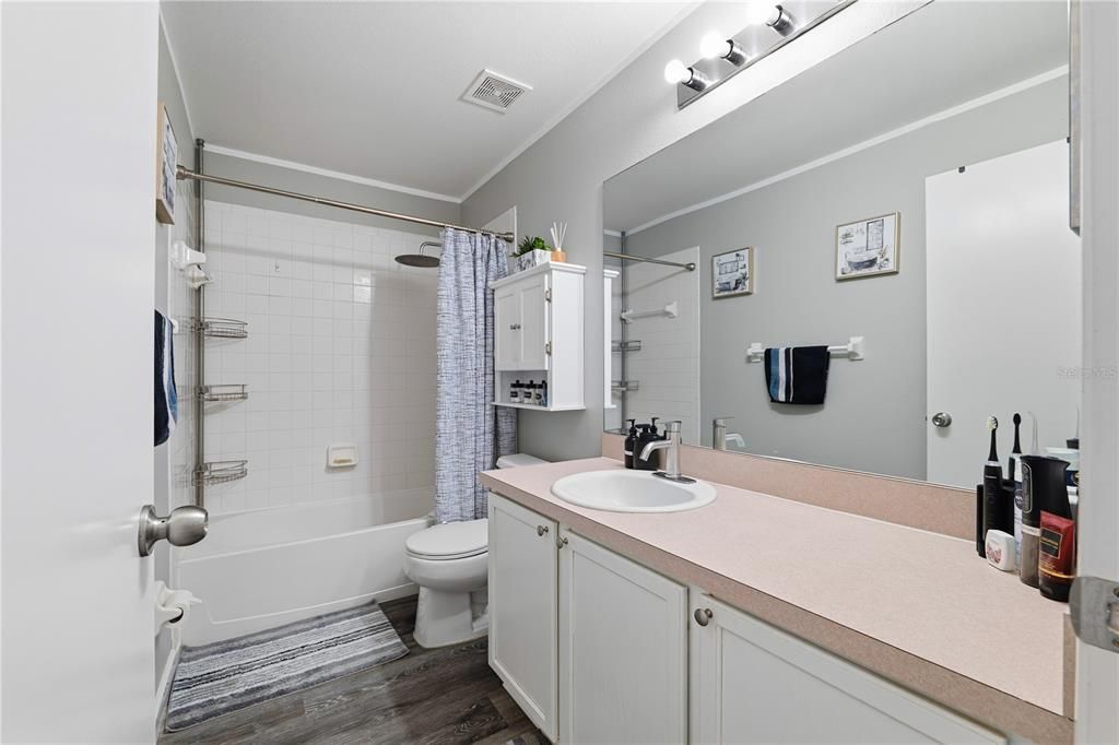 For Sale: $249,000 (2 beds, 2 baths, 1496 Square Feet)