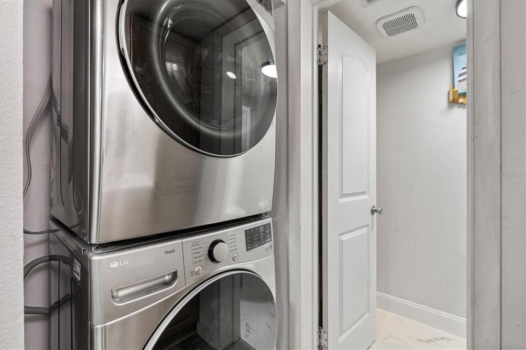 En Venta: $134,900 (2 camas, 2 baños, 837 Pies cuadrados)