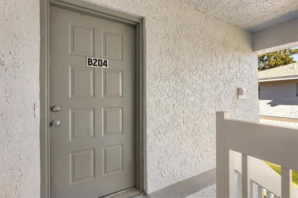 En Venta: $134,900 (2 camas, 2 baños, 837 Pies cuadrados)