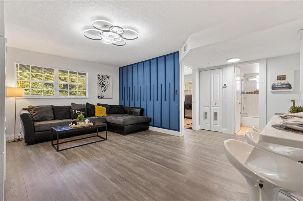 En Venta: $134,900 (2 camas, 2 baños, 837 Pies cuadrados)