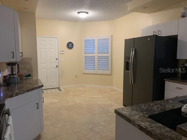 出租: $2,195 (2 贝兹, 2 浴室, 1450 平方英尺)